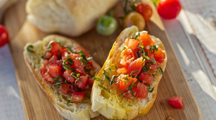 Tomato & Basil Bruschetta Low FODMAP Recipe | Monash FODMAP - Monash Fodmap