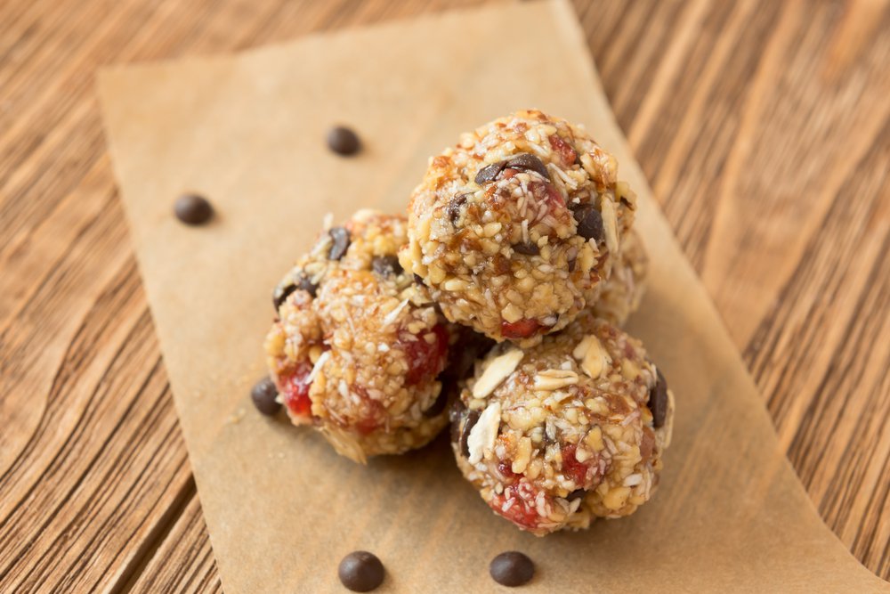 Low FODMAP Oat, Cranberry & Choc Chip Energy Balls